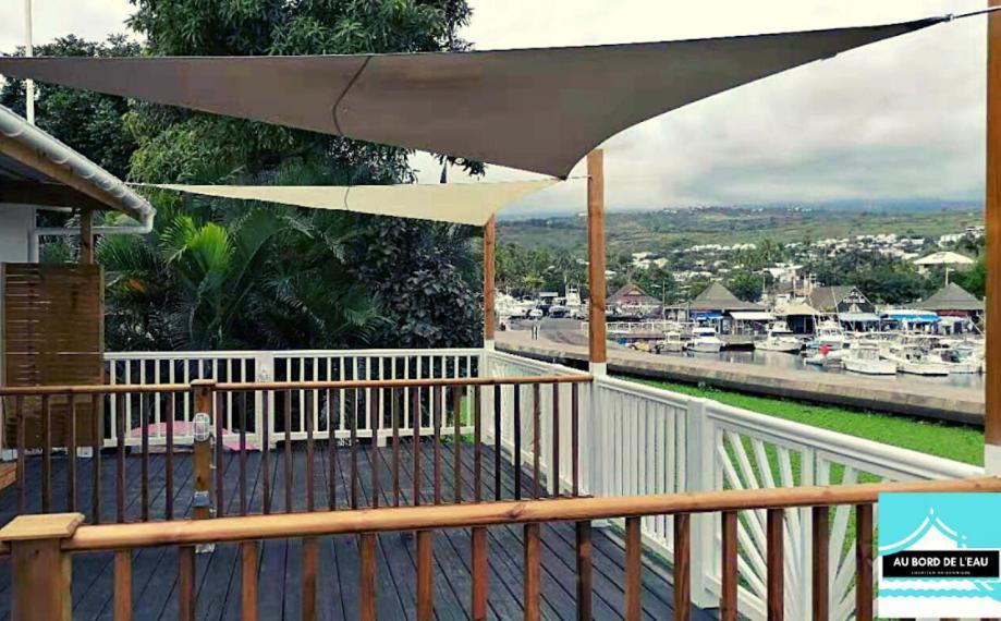 Au Bord De L'Eau Aparthotel แซ็งต์-จีลส์-เลส์-แบ็งส์ ภายนอก รูปภาพ
