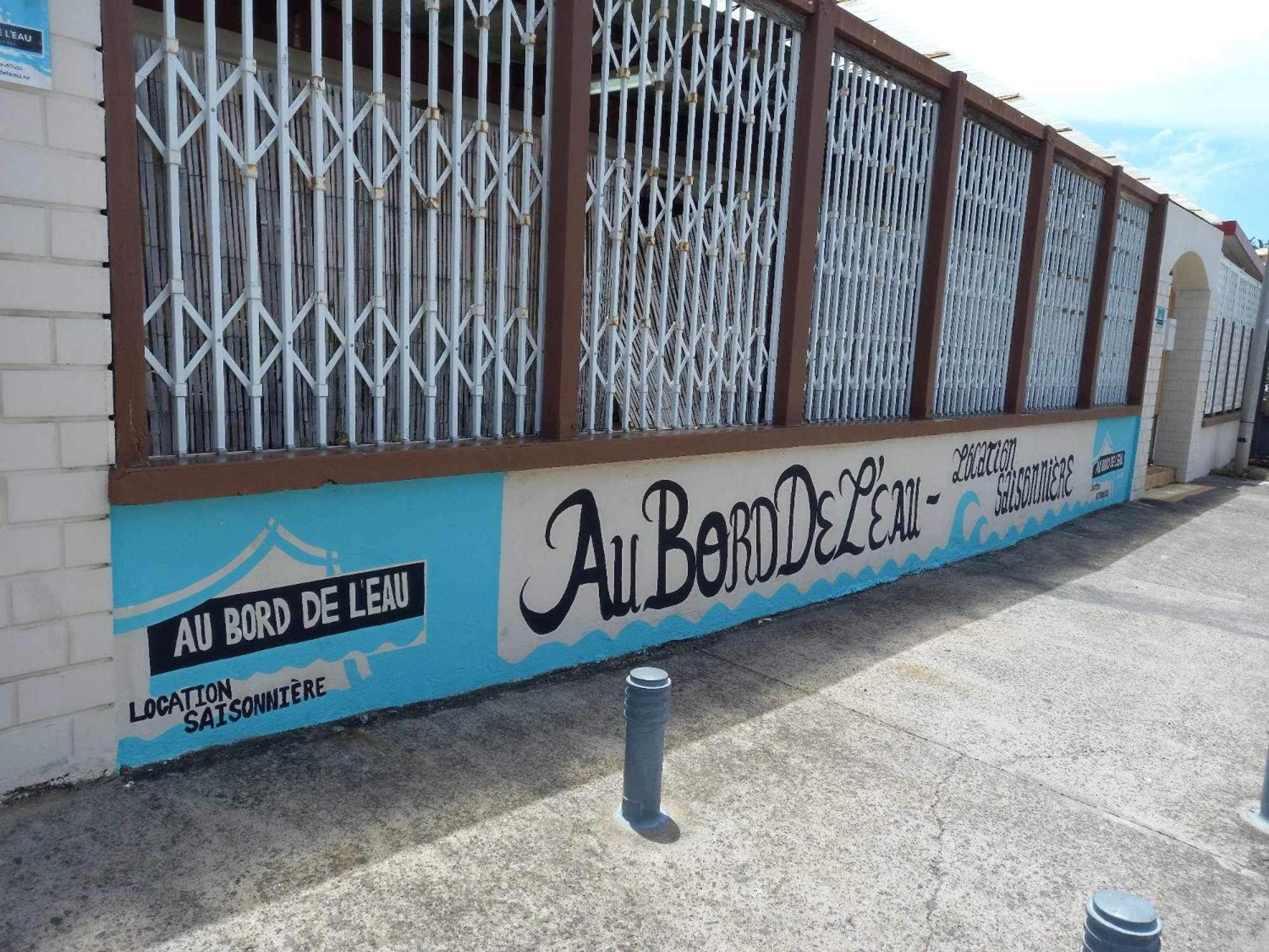 Au Bord De L'Eau Aparthotel แซ็งต์-จีลส์-เลส์-แบ็งส์ ภายนอก รูปภาพ